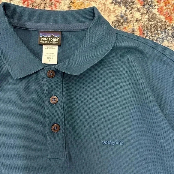 Patagonia Organic Cotton Spellout  Tonal Polo Shirt Small - Picture 4 of 5